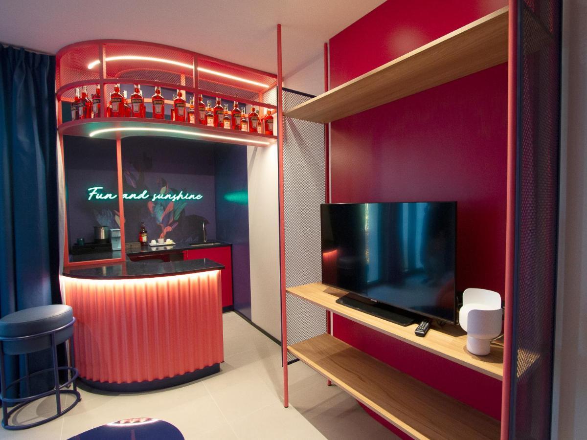 Demo Hotel Design Emotion Rimini Extérieur photo